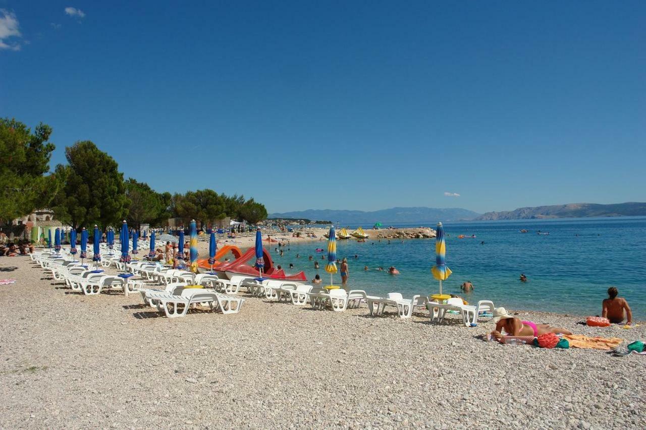 Hotel Pansion Ribica Crikvenica Esterno foto